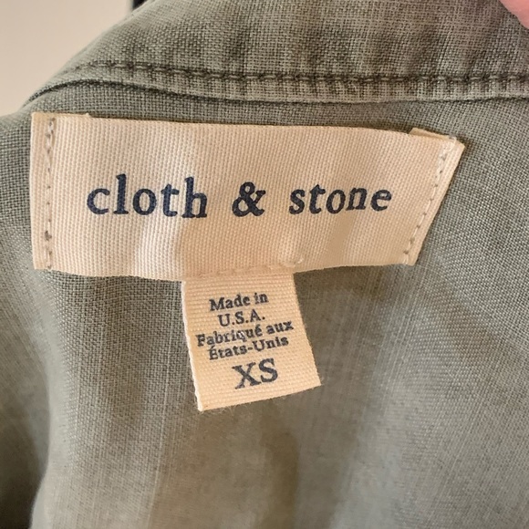 Cloth and Stone Button Back Front Sleeveless Tank - Picture 10 of 13